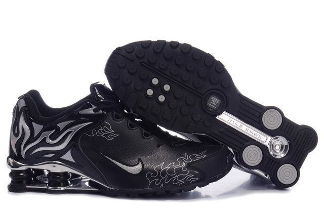 787IH93 2014 Nike Shox R4 Fashion Chaussures Noir Silvery Homme